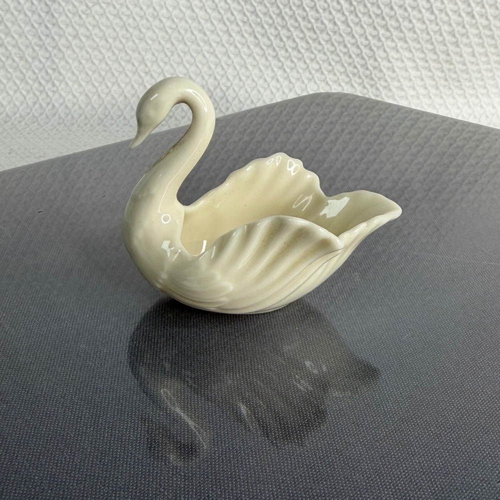 Lenox Ivory China Swan Figurine "To the Bride" Wedding Gift Trinket Dish 3 inch